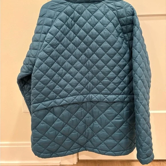 Athleta Whisper Featherless Puffer Quilted Full Zip - Picture 7 of 9